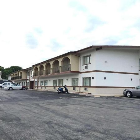 America'S Best Inn Urbana แชมเปญ ภายนอก รูปภาพ