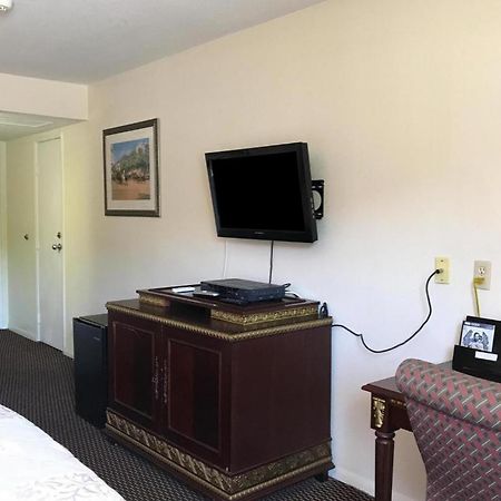 America'S Best Inn Urbana แชมเปญ ภายนอก รูปภาพ